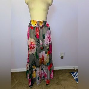 Replika Gray/Floral Print Skirt